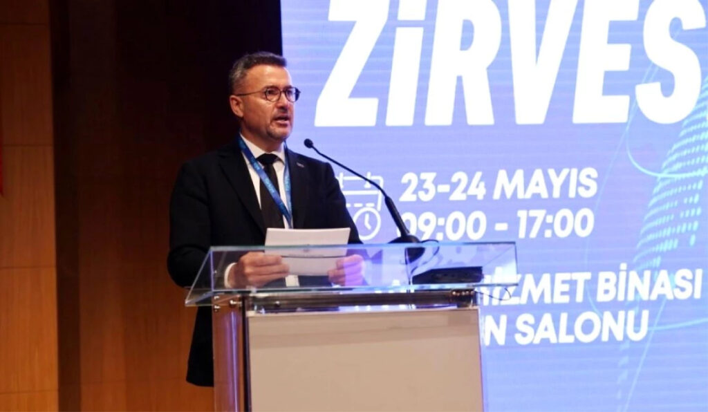 cakir dijitallesme hayatta kalabilme konusudu 1735