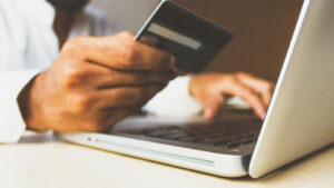 kartli odemelerin tutari nisanda 11 trilyon lira o