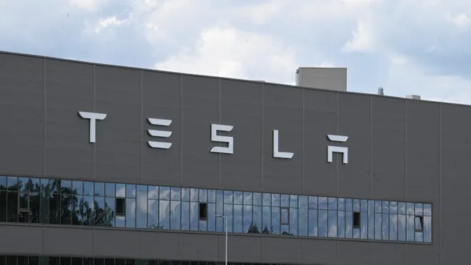 tesla iz2o cover.jpg