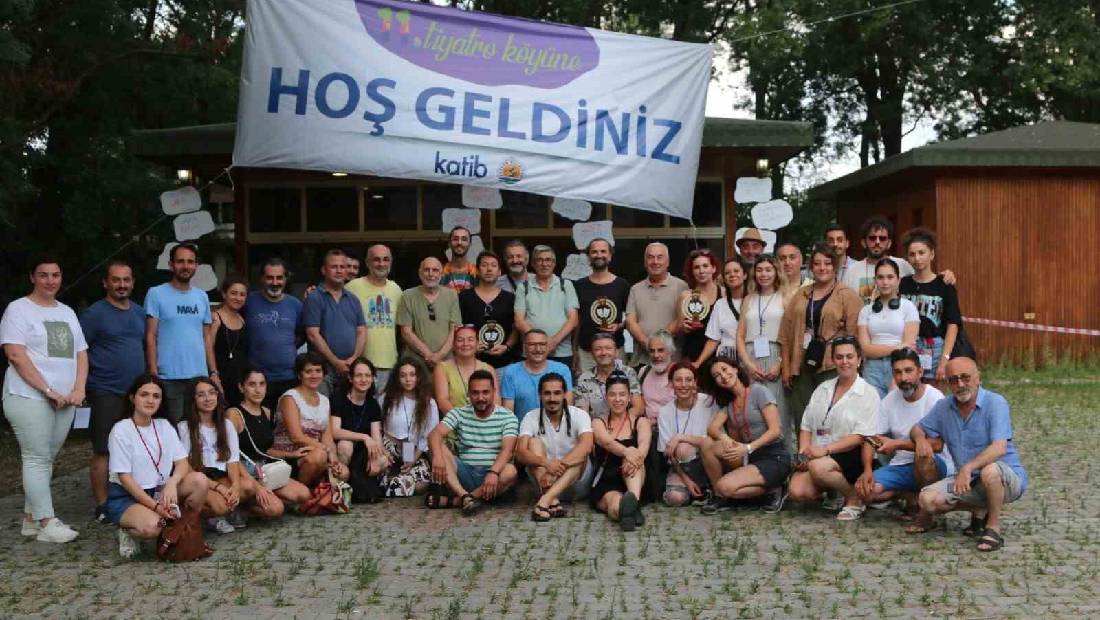 11 tiyatro koy bulusmasi