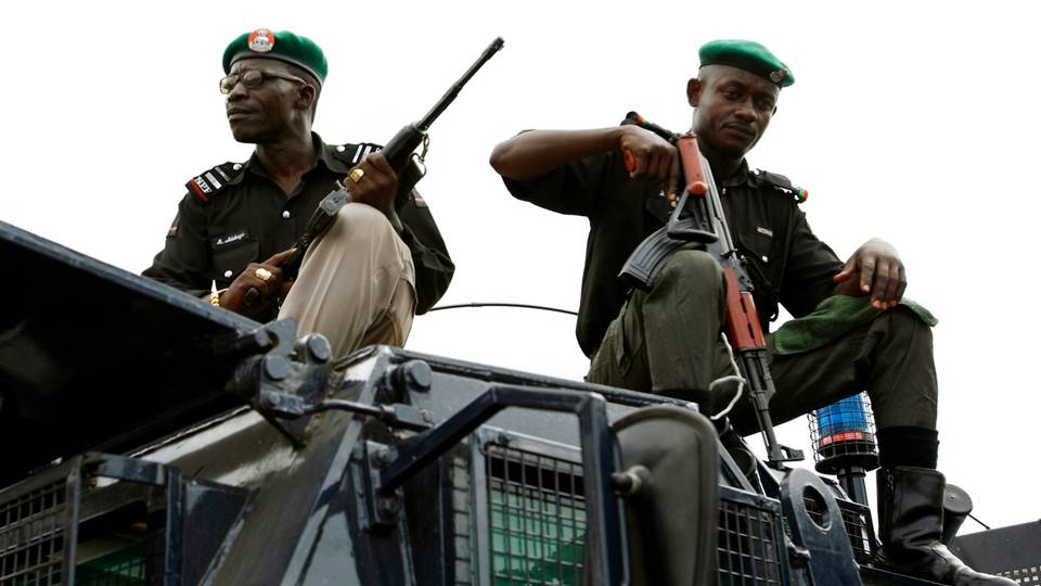 120a9031b90cbe15f8e1995273551935