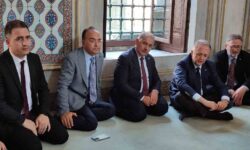 3 mustafa turbesi