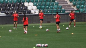 A Milli Kadin Futbol Takimi bir adim daha atmak istiyor