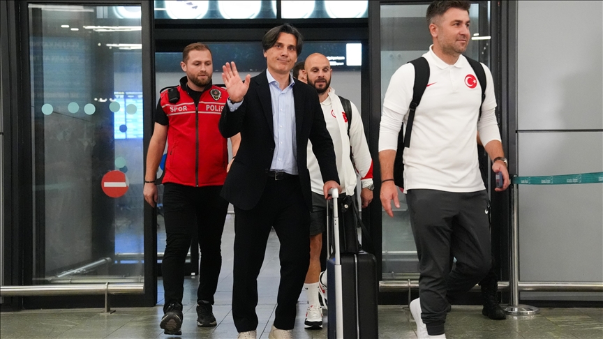 A Milli futbol takimi yurda dondu