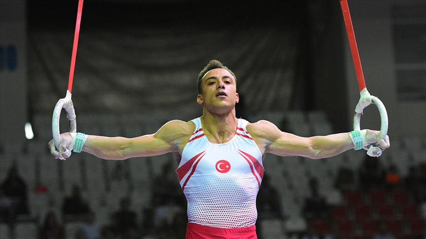 Adem Asil Paris 2024 te gozunu altin madalyaya dikti