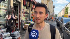 Almanya daki Turkler milli takimin performansiyla gurur duyuyor