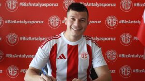 Antalyaspor Paraguayli forvet Samudio yu transfer etti