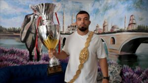 Baspehlivan Yusuf Can Zeybek altin kemeri memleketi Antalya ya ebedi goturmek istiyor