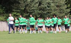 Bolu da yerli ve yabanci futbol takimlari yeni sezona hazirlaniyor
