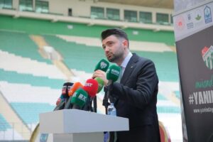 Bursaspor Baskani Enes celik Gorevi birakma dahil her turlu karari almaya haziriz