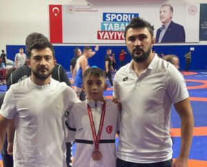 Efe Nuh Dincer gureste Tavsanli nin gururu oldu