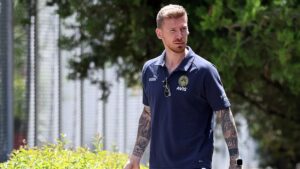 Fenerbahce den ayrilmaya hazirlanan Serdar Aziz den tesekkur aciklamasi