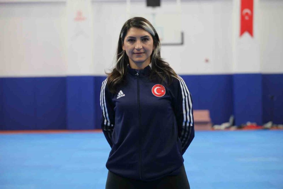 Hobisini Paris 2024 Paralimpik Oyunlari nda altin madalyaya cevirmek istiyor