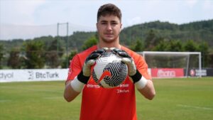 Kaleci Deniz Ertas UEFA 19 Yas Alti Avrupa sampiyonasi nda kupaya inaniyor