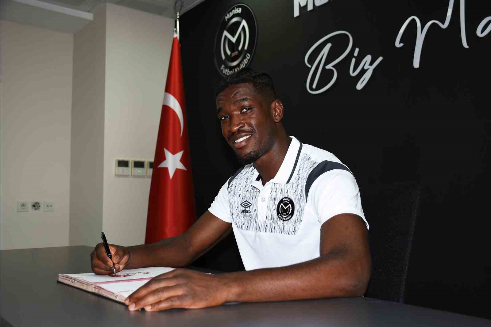 Manisa FK Wriedti kadrosuna katti