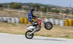 Milli motosikletci Asrin Rodi Pak EWC de iddiasini surduruyor
