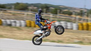Milli motosikletci Asrin Rodi Pak EWC de iddiasini surduruyor