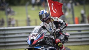 Milli motosikletciler hafta sonu cekya da piste cikacak