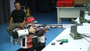 Milli paralimpik atici cagla Bas in en buyuk destekcisi babasi