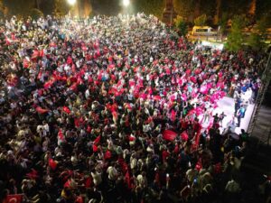 a milli takimin ceyrek final coskusu millet bahcesinde zirveye cikacak