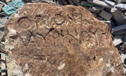 adiyaman 2.yy ait tablet