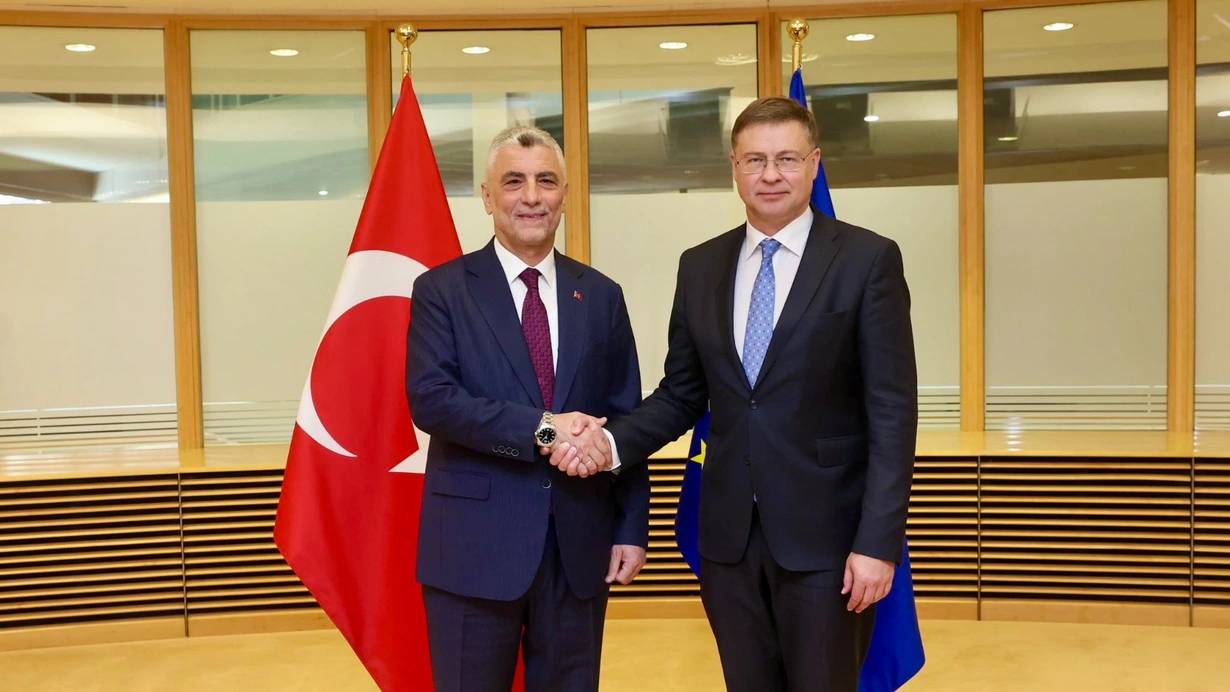 bakan omer bolat ab ile ticari calismalarimiza kararlilikla devam edecegiz