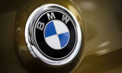 bmw ivme arttirdi