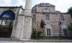 fatih camiine plastik pencere