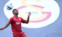 galatasaray tetenin transferini duyurdu