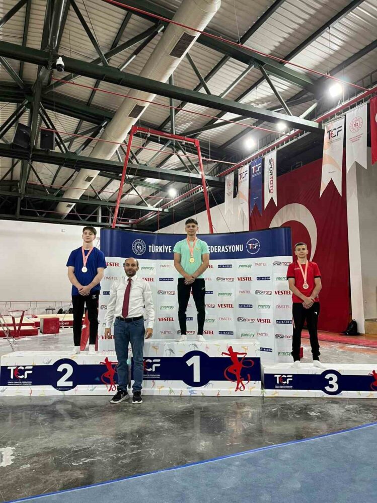 kayseri tohm sporcularindan 11 madalya