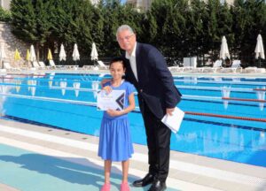 mudanyali minik yuzuculer sertifikalarini aldi