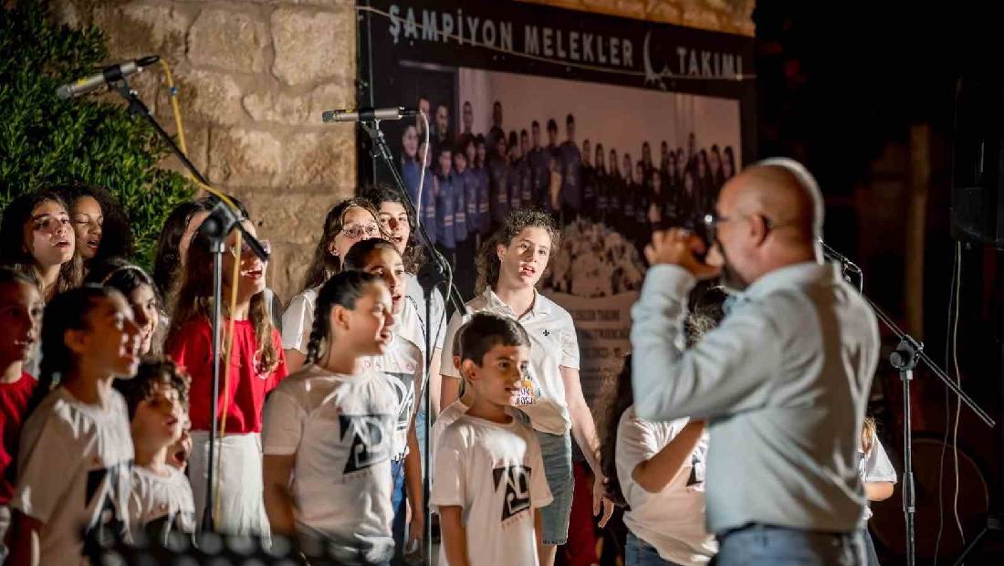 nilufer cocuk ve genclik korosu