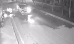 otomobil motosiklete carpti