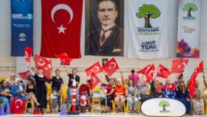 sehitkamilde yuzme senligi