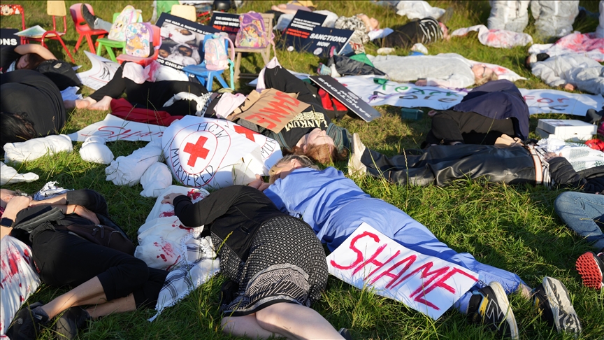 thumbs b c 021e91789a7bbaa55723fbe9f5a62210