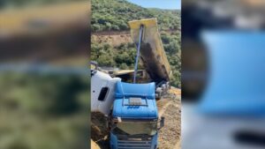 thumbs b c 21f664cb06b5abeb5428121913d5ab17