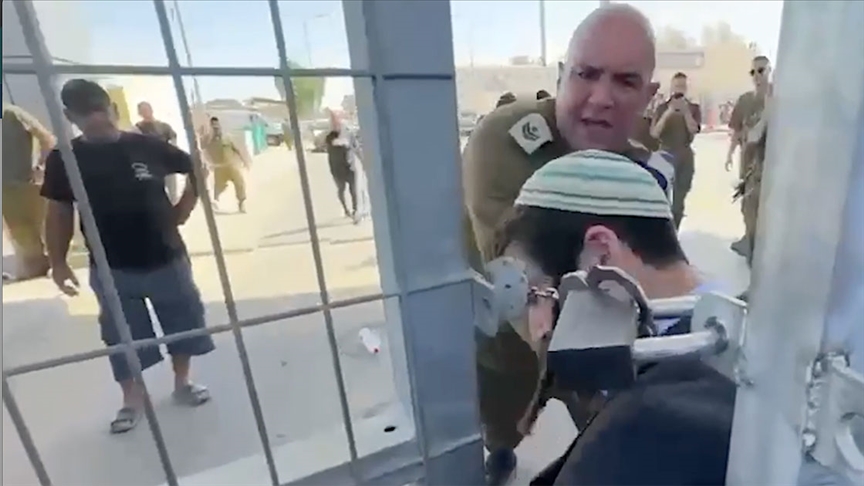 thumbs b c 662269b9c3c7a84ac8dce71a6941e7b4