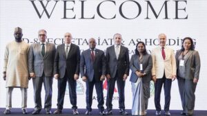 thumbs b c 8895b54005c4e538ce99695b9e54ba9d