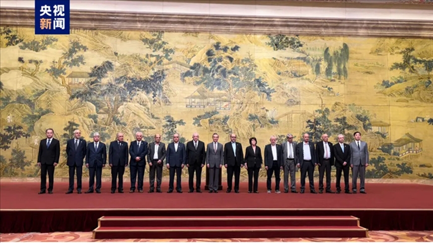 thumbs b c afcd5f5bb9a9003bb71dd2b218d968c3