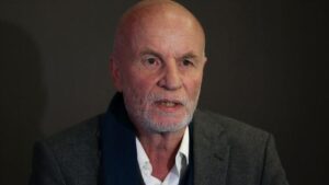 thumbs b c d833d5cf54b175bb518f22740f8c733d