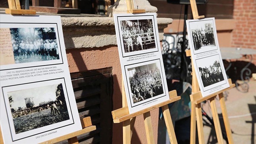 thumbs b c db222b25a2f797575237c2b2015bde2d