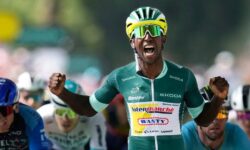 tour de france etabini kazanan ilk siyahi