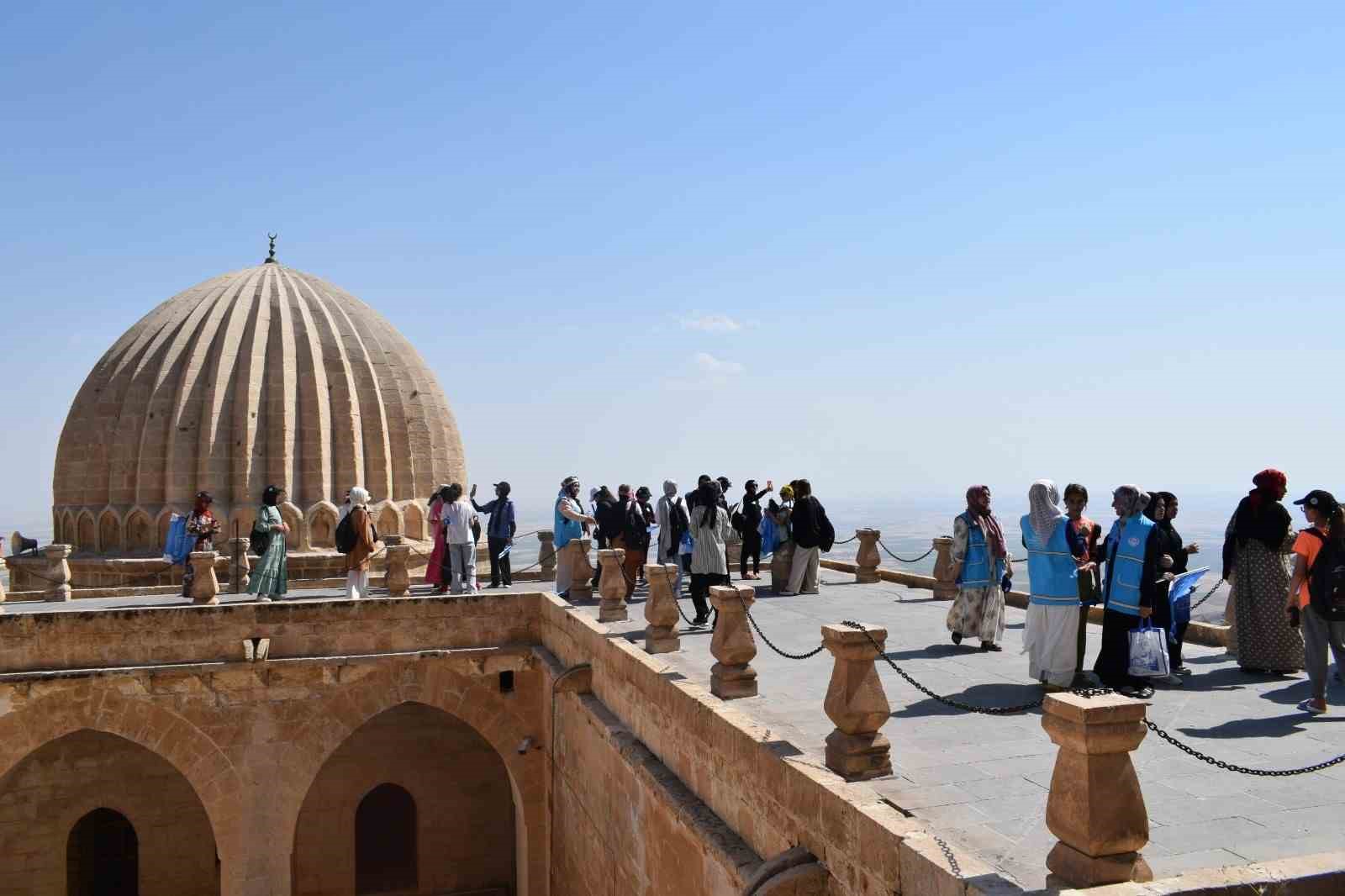 yazimda kardesim var