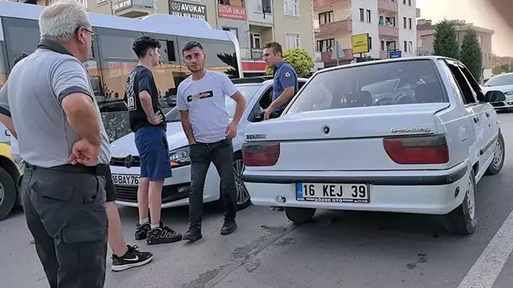 yine alkollu kaza yapti