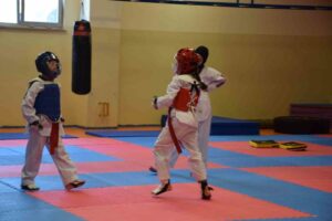 25 bransta 20 bin ogrenc sporla bulusuyor