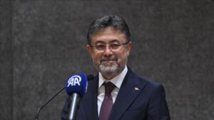 Bakan Yumakli sozlesmeli uretimin yayginlasmasi icin somut adimlar atmayi surdureceklerini bildirdi