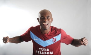 Bircok kulupte oynamis Fildisi Sahilin den gelen eski defans futbolcusu Didier Zokora