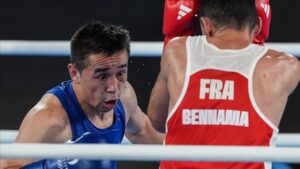 Boksta erkekler 51 kiloda ozbekistanli Hasanboy Dusmatov altin madalya kazandi