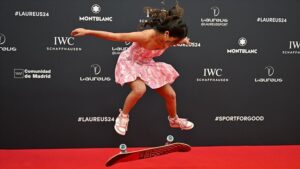 Olimpiyat Oyunlari nda kaykay kadinlar park kategorisinde Avustralya dan Arisa Trew altin madalya kazandi