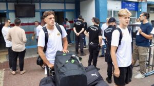 Rapid Wien kafilesi Trabzon a geldi